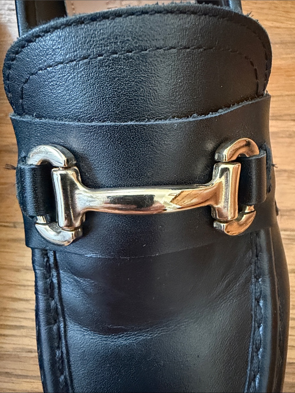 Blondo waterproof Hollee black leather loafers with gold tone details. Size 7 - Picture 7 of 9